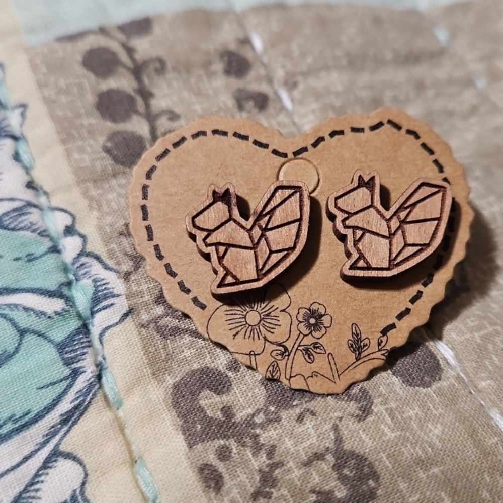 "Little nutty " natural wood stud earrings